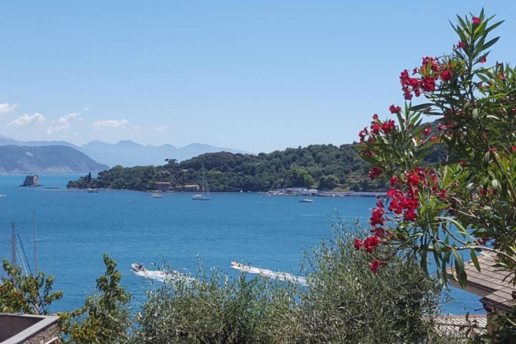 Infinity Blue Apartment Porto Venere Exterior photo